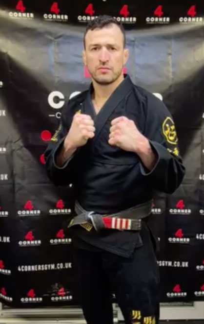 MARIO
SOLDADO